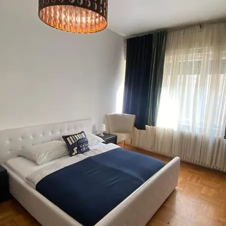 Monolit Budjet * Budapeşte
